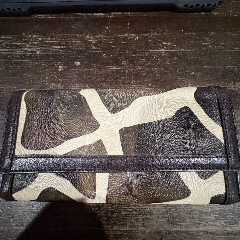 Source Unknown Black and Cream Patterned Card Holder